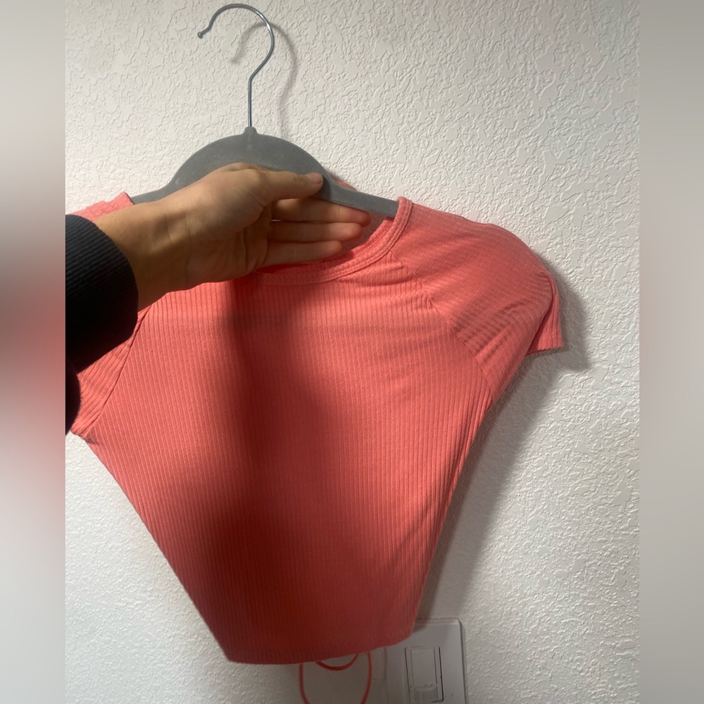 pacsun open back tshirt